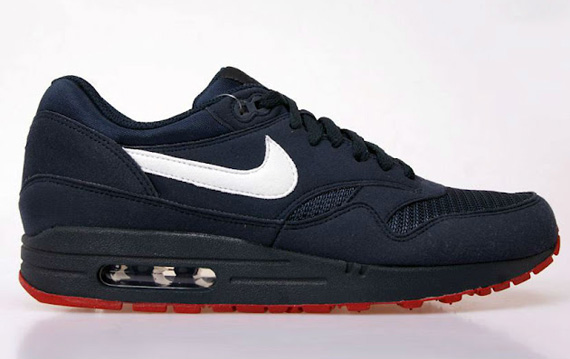 Nike Air Max 1 Obsidian University Red 7