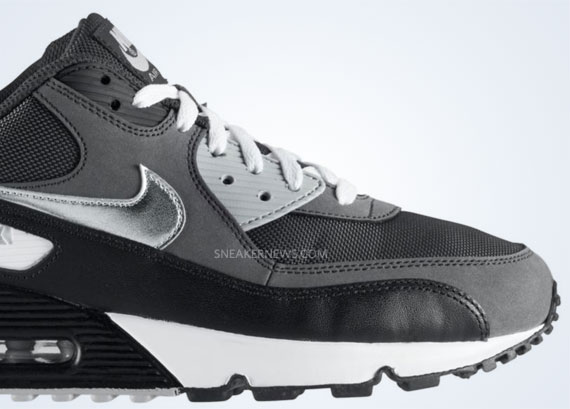 Nike Air Max 90 Anthracite Metallic Silver Black White 3