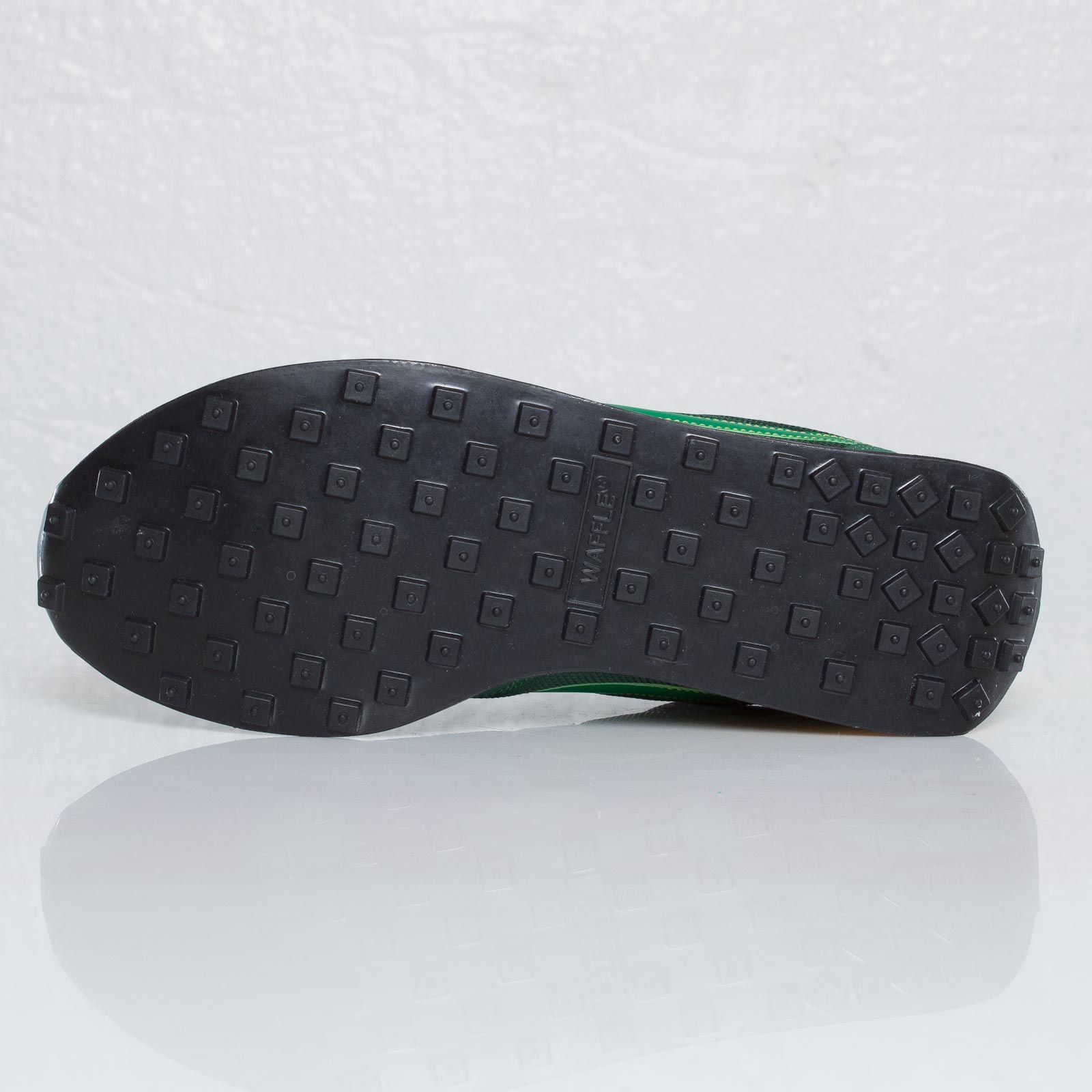 Nike Elite Gorge Green Court Green Wolf Grey 6