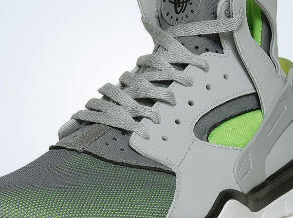 Nike Huarache Free Bball 2012 – Wolf Grey – Action Green