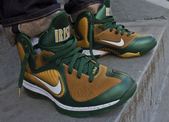 Nike LeBron 9 ‘SVSM’ Away – On-Feet Images