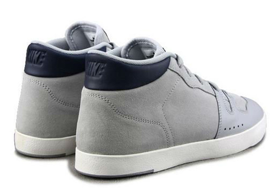 Nike Manor Grey Navy 4