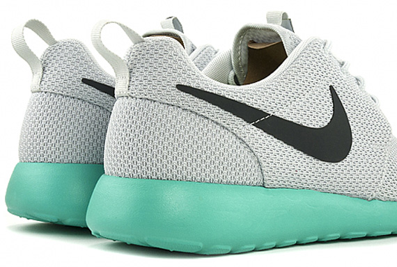 Nike Roshe Run Grey Teal 1