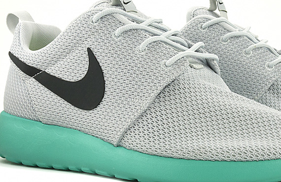 Nike Roshe Run Grey Teal 3