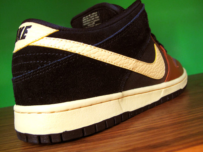 Nike Sb Dunk Low Premium Pecan Chamois Black Baroque Brown 2