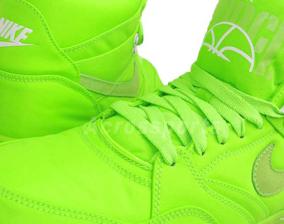 Nike Sky Force 88 Mid TXT 'Electric Green'