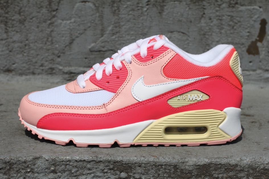 Nike Wmns Air Max 90 Hot Punch White Storm Pink 03