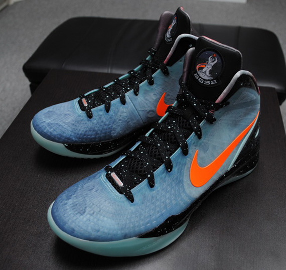 Nike Zoom Hyperdunk 2011 Supreme Blake Griffin Galaxy 8