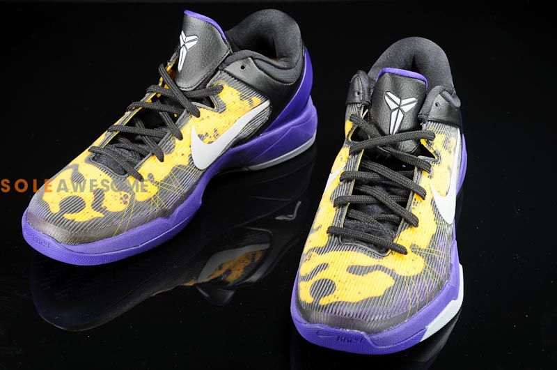 Nike Zoom Kobe 7 Poison Dart Frog Lakers 6
