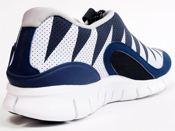 Nke Footscape Free Sawtooth Navy 2