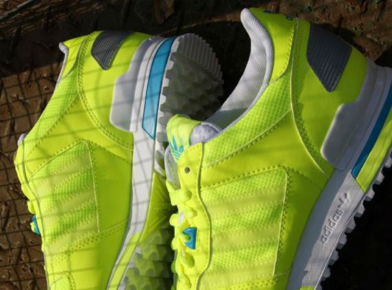 adidas Originals ZX 700 ‘Fluorescent’