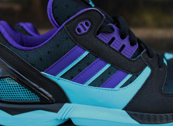 adidas Originals ZX 8000 – Black – Super Cyan | Available