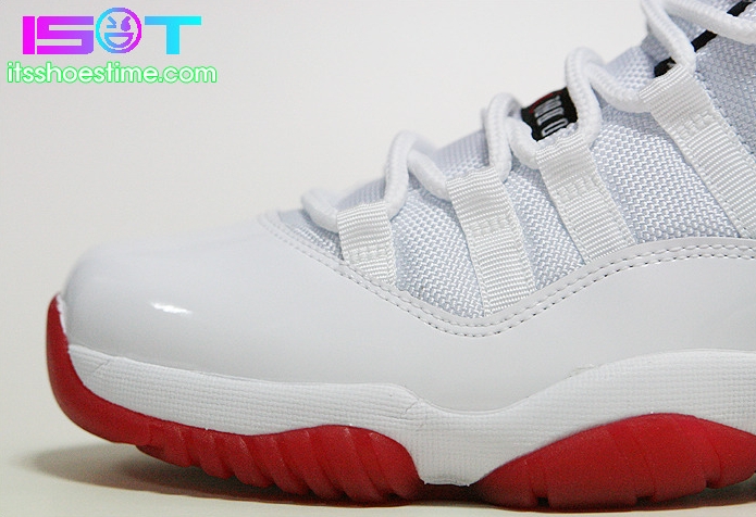 Air Jordan Xi Low White Varsity Red Detailed Images 09