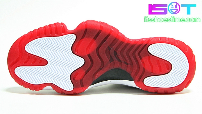Air Jordan Xi Low White Varsity Red Detailed Images 14