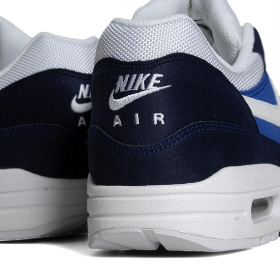 Air Max 1 Mid Navy Soar 4