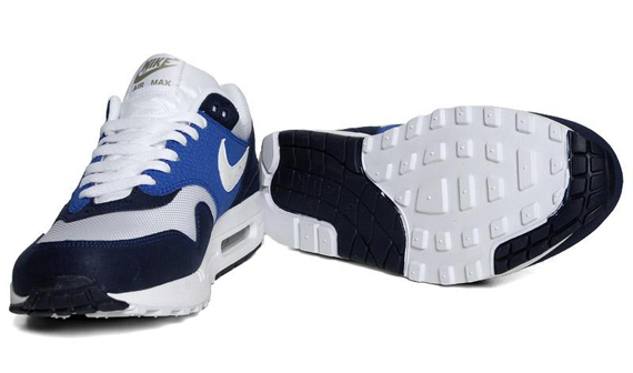 Air Max 1 Mid Navy Soar 6