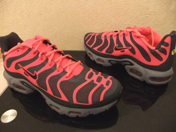 Air Max Plus Fuse Solar Red 5