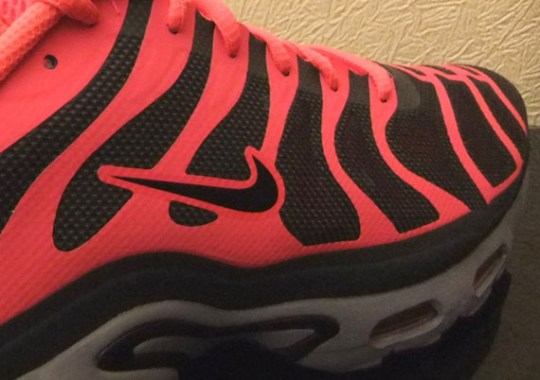 Nike Air Max Plus Fuse – Black – Solar Red