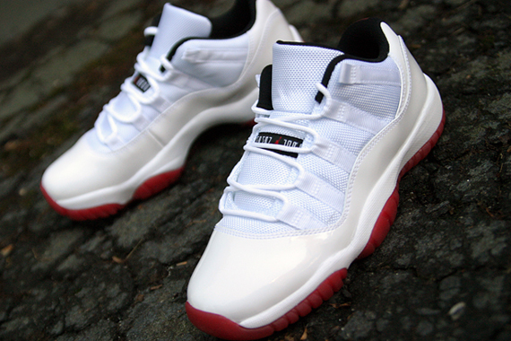 Jordan Xi Low White Red Otf 9