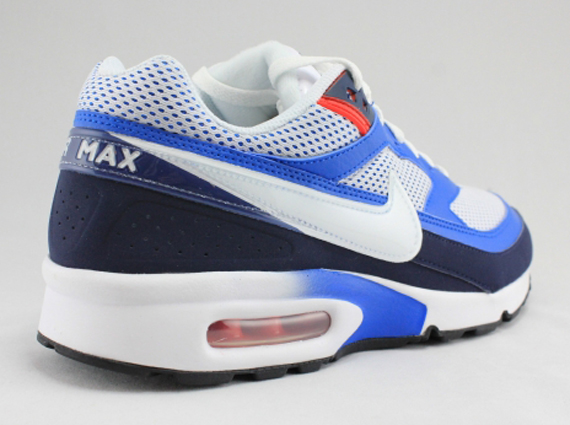 Nike Air Classic BW – White – Blue – Orange