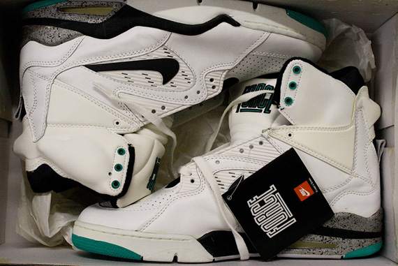 Nike Air Command Force White Black Bright Green 9