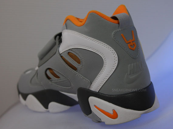 Nike Air Diamond Turf Ii Grey Orange White 1