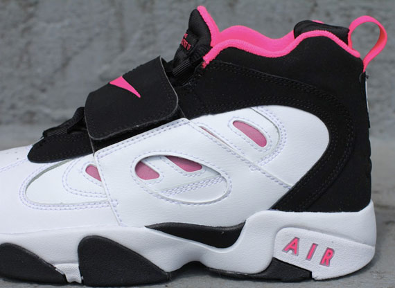 Nike Air Diamond Turf II GS – White – Black – Pink