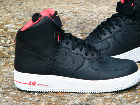 Nike Air Force 1 High King James