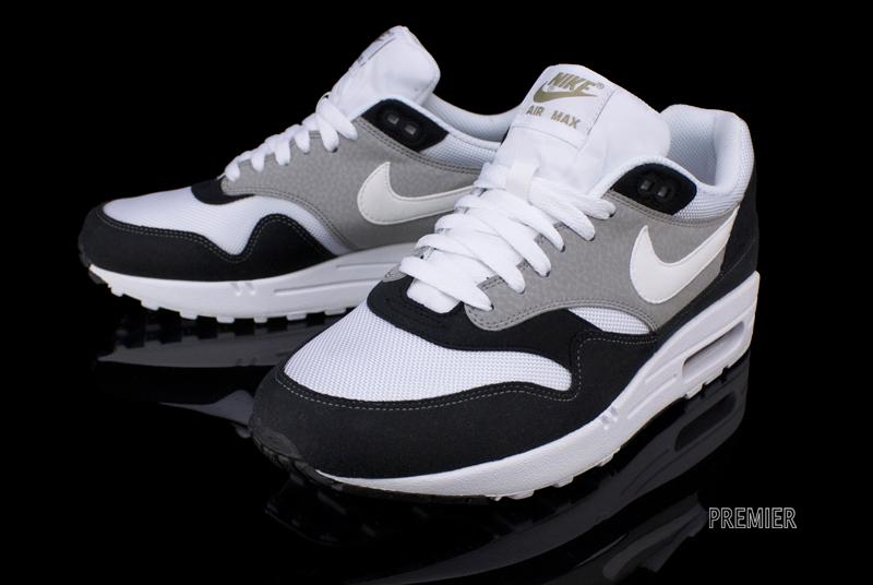 Nike Air Max 1 Black White 2