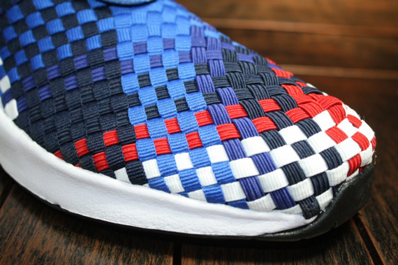 Nike Air Woven - Obsidian - University Red - Deep Royal Blue