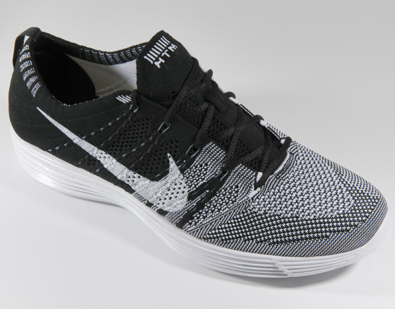 Nike Htm Flyknit Trainer White Black 2