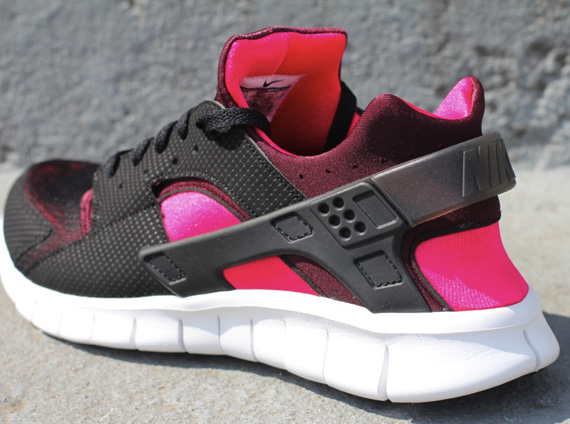 Nike Huarache Free Run Blk Scar Fire Oneness 2