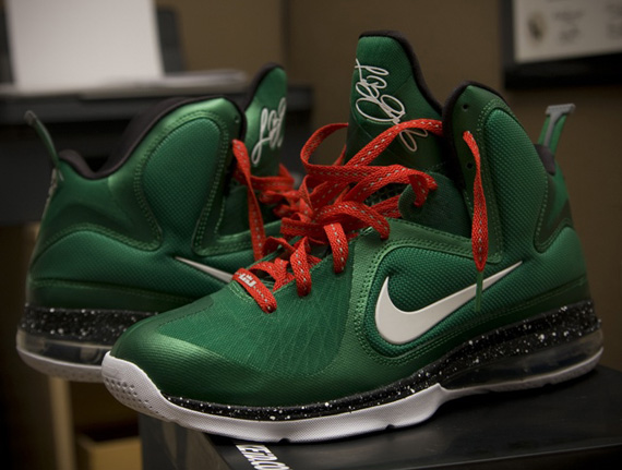Nike Lebron 9 Id Xmas Flip 2