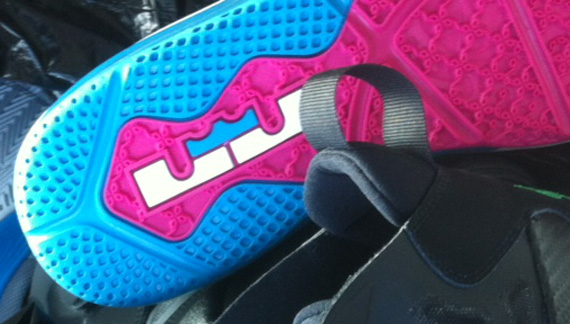 nike-lebron-9-low-south-beach-5 Nike Lebron 9 Low South Beach 5