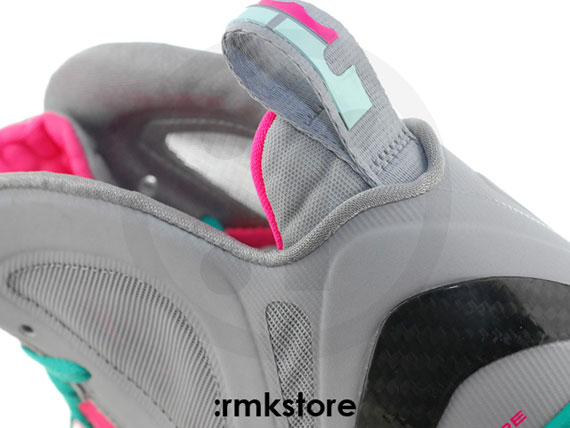 Nike Lebron 9 Ps Elite South Beach New Photos 9