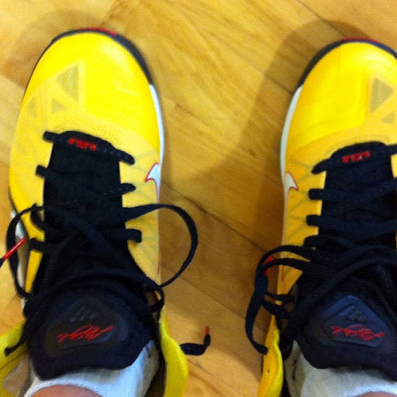 Nike Lebron 9 Ps Elite Varsity Maize Black White 1