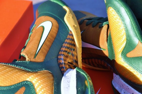 Nike LeBron 9 ‘SVSM’ Away – Available on eBay