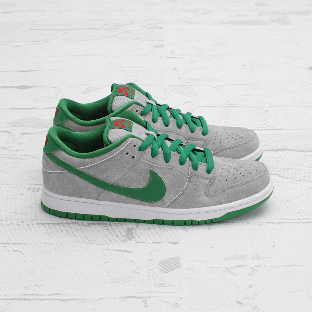 Nike Sb Dunk Low Premium Matte Silver Classic Green Varsity Red 1