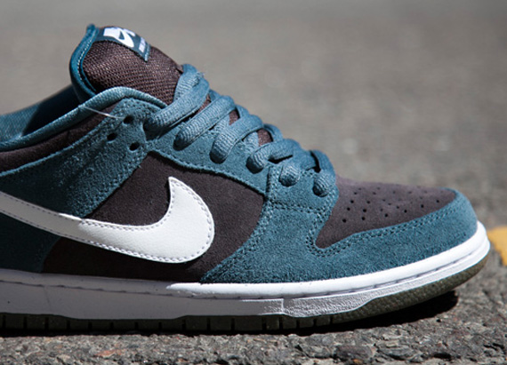 Nike SB Dunk Low 'Slate Blue'