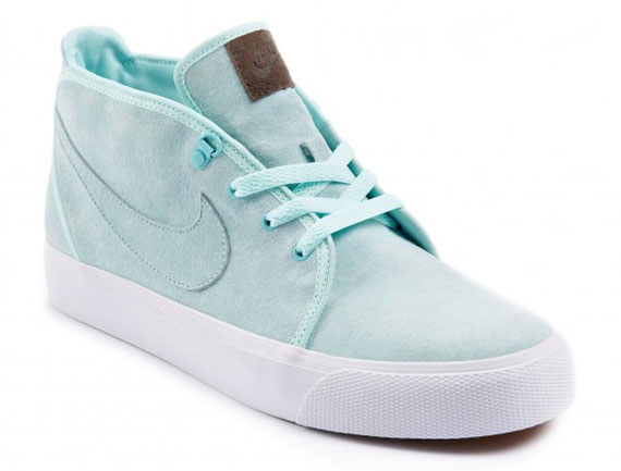 Nike Toki Premium Size Exclusives 2