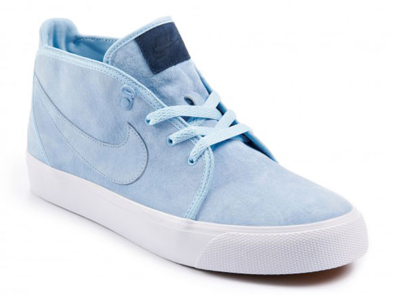 Nike Toki Premium Size Exclusives 3