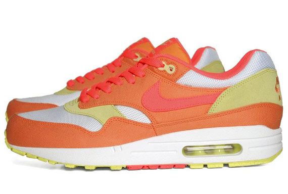 Nike Wmns Air Max 1 Melon Crush Hot Punch Yellow Diamond 2