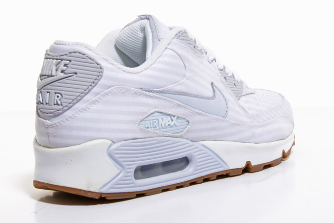 Nike Wmns Air Max 90 Stripes 3