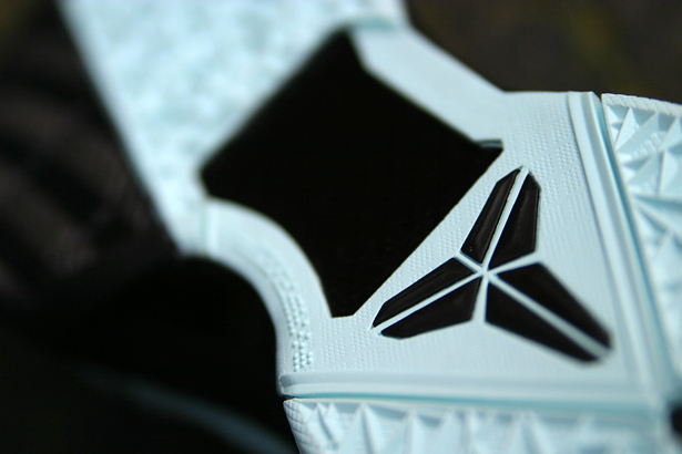 Nike Zoom Kobe Vii Easter 01