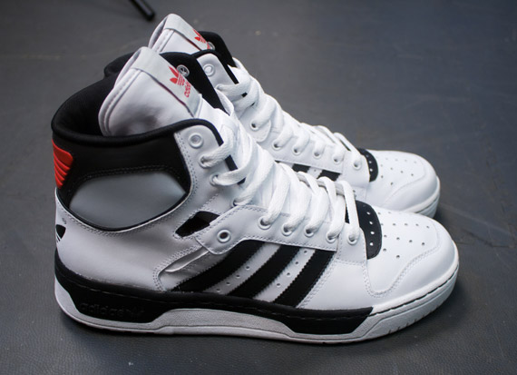 Adidas Originals Conductor Hi White Black Red 2