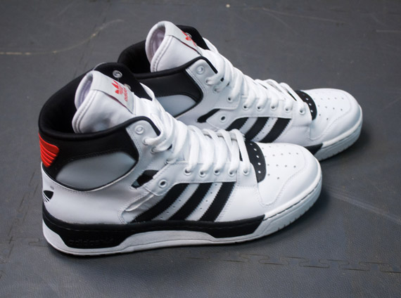 Adidas Originals Conductor Hi White Black Red 3