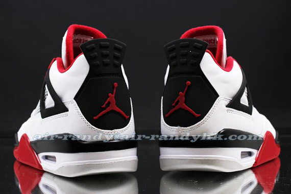 Air Jordan 4 Varsity Red 2