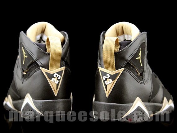 Air Jordan VII GS 'Gold Medal'