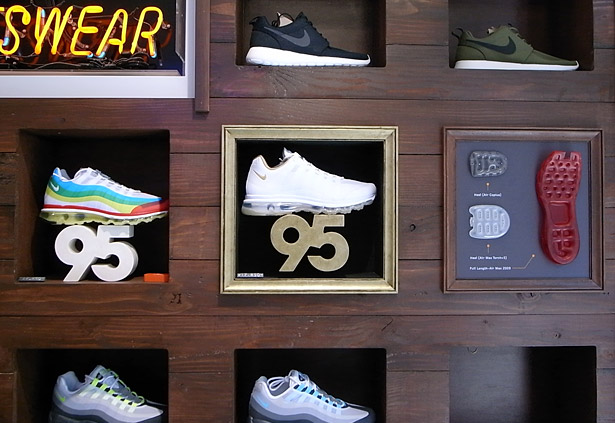 Atmos Nike Air Max 95 Bb Display 2