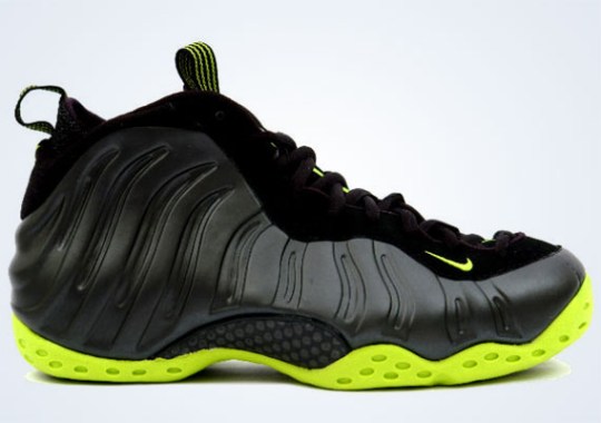 Classics Revisited: Nike Air Foamposite One – Black – Bright Cactus (2007)